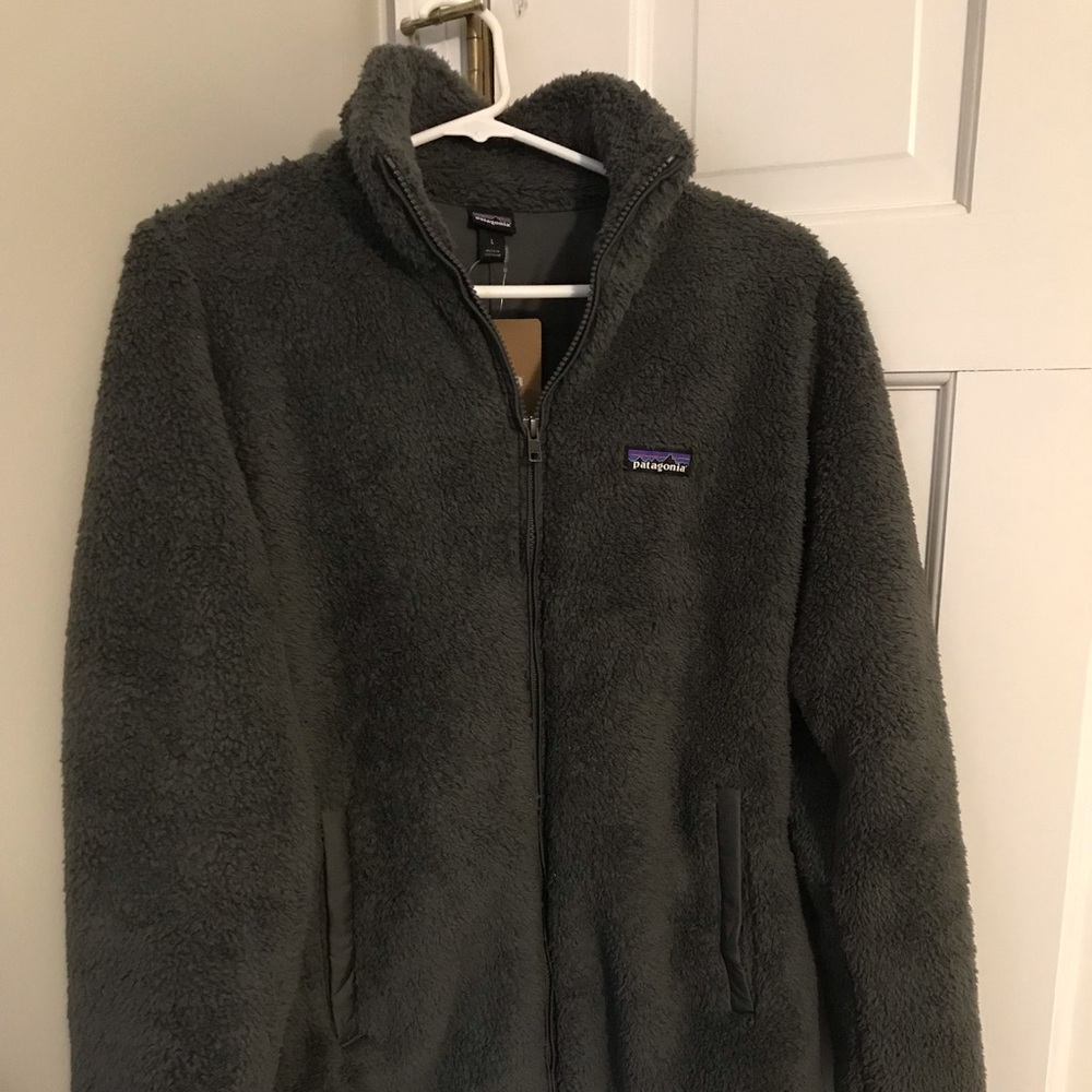 New with Tag- size Large Patagonia dark gray